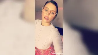 AdrianaChechik_5eb5cfa3c35b8b8e1afedgg