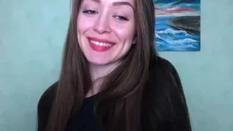 karen_blake elegant blonde dabbles with dildo