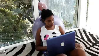 queen_chanel  fucking live cam