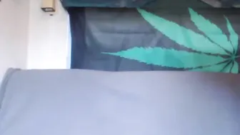 easygoing1  showing her super sexy body