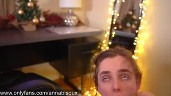 annabisoux loves jerking off and catches the buzz from the process