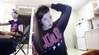 catch_me  SHOW HER PUSSY