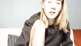 hotschneewittchen  caught deep orgasm in webcam chat