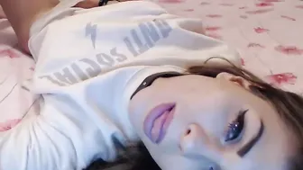 mia_angel  horny in public webcam chat