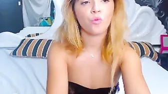 yssadiamond  Caresses her pink nipples