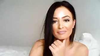 bbyohbbyoh  takes off her kinky panties