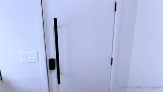 Brenna Sparks aka brennasparks onlyfans_(2020-10-31) Wonder Woman trick or treats at Thanos' house and sucks