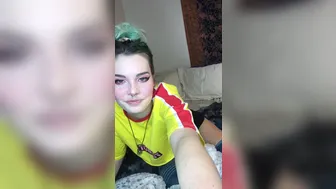 hinaughtya_Video Dec 31, 12 24 33 AM