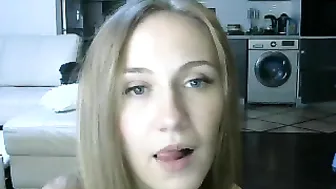 littledream63  leaking dildo and nooky her self