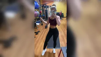 toneupwithtay_03.02.2021_103936268_Pure_ABS_for_you_today_П???._These_are_some_of_my_current_favorites_and_man_do_they_give_a_mean_burn_П???_Б??_Movement_make