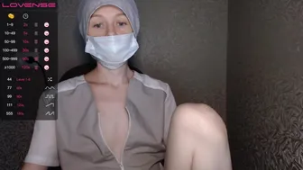 kiss-ulka показала что у нее между булочек