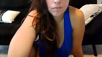 elena_ermie  Beautiful webcam model with tight pussy