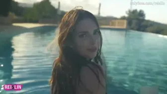 Little Reislin  Cute queen sucking penis