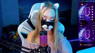 Amallllia  Ass-ass female shaved with shaved slits