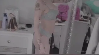 Bhad Bhabie onlyfans not jerking off without the presence of a girlfriend