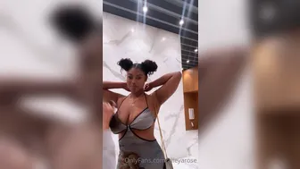 alieyarose onlyfans 24 December 2021