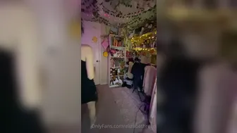 Elizabeth Reed, elizabethreed Insatiable bitch fucking with two