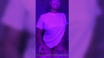 xxreesespiecesxx onlyfans Vicious bitch tightly stretches her pussy