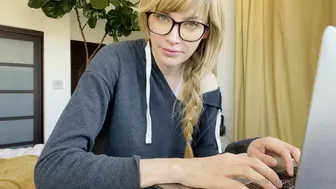 Alexis Kline, thot Blonde bitch seduces with big tits