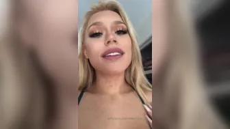 ElleBrookeUK onlyfans Appetizing chick caresses intimate places