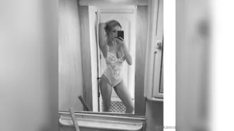 Ekaterina Enokaeva,  Luxurious lady boldly hammering her ass