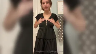 Grace, emoskittle, givingyougrace Spicy bitch masturbates cunt