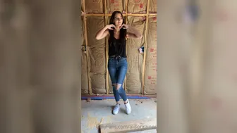 Alison Rainer (alisonrainer) onlyfans Hot bitch masturbates with sex toy