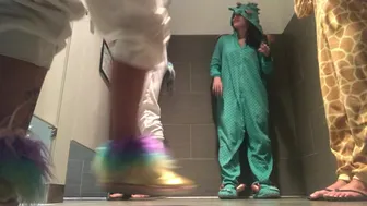 Kissa Sins onlyfans Blond slut jerking off dick