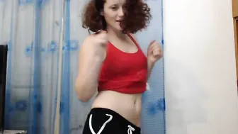 adriana_elvis  Stands cavity to the top