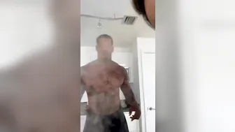 Jason Luv (@iamjasonluv) onlyfans clear blonde pees