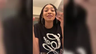 edwinacarlaisaac~1573268519~17901341131376824~1 Imposing bitch caresses juicy breasts and pussy