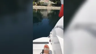 18090968920026500 Solid mom caresses not only sisi