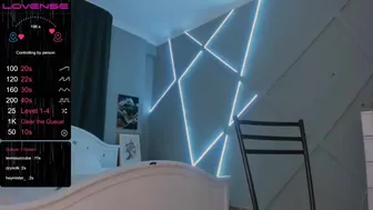 bae_suz chaturbate  Sexy top whore masturbates wet wet pink hole