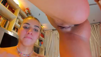 cuteanddesesperate chaturbate Sexy slut gently masturbates cunt 2022 cam show