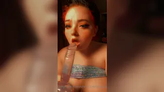 christinethequeenn  onlyfans Desired woman fucks herself with fingers