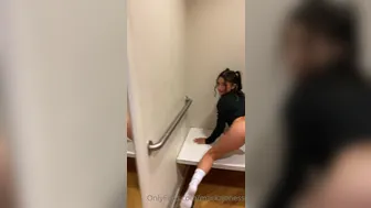 Mackenzie Jones aka mackzjones  onlyfans  who saw my wet pink hole