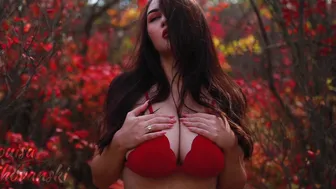 Louisa Khovanski aka louisakhovanski  onlyfans Cute young lady puts on big tits