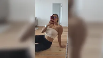 laraskye  onlyfans  Ukrainian plays with a big sex toy toy