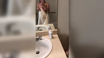 thepuffy  onlyfans  scrawny wet pink hole play with the fingers in a