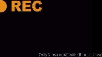 spoiledbrincesstwerks  onlyfans Petite babe masturbates wet pink hole