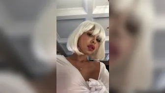 Zayla Skye  onlyfans masturbates in front of the webcam