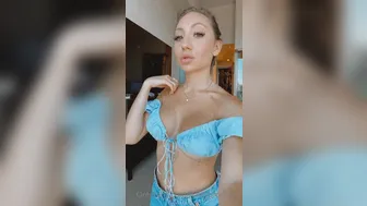 Haley Brooks  onlyfans  Sweet memory with a toy in wet pink hole