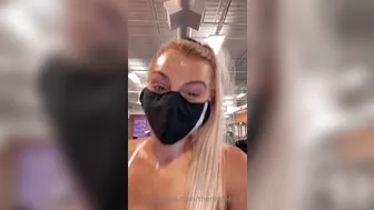 TheRealBrittFit  onlyfans year old girl dreams of 10 tokens