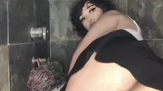 ulildevil  onlyfans  Young redhead girl with a very hot wet pink hole