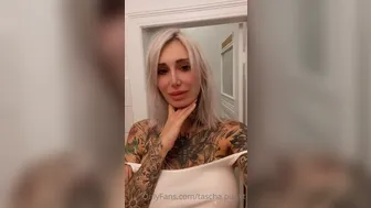 tascha.punkt  onlyfans  Fingering show with scrawny model