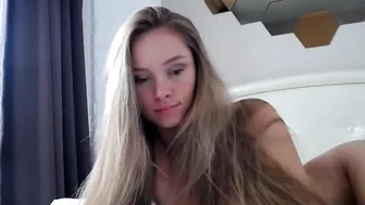 ms_lina  Ready to stimulate her direful cunt