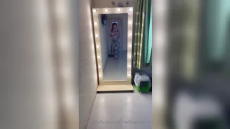 RedFoxOfficial  onlyfans  fingering with kinky whore