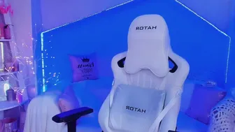 alisiadiamond aka AlissiaaDiamond chaturbate latest March video 2022