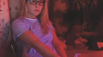 little_umaru  slut she-bop luscious pussy