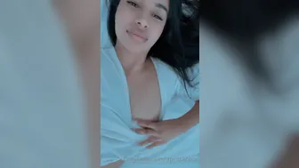 April Santos aka aprilsantos onlyfans  Masturbating broken/down cap